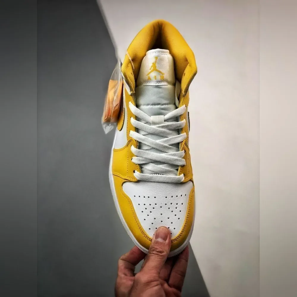 Air‎ Jordan 1 Mid Pollen White Yellow Size 8 & 1/2 in yellow and white NWT